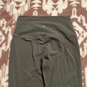 Lululemon align legging 28” size 6 - mossy green color